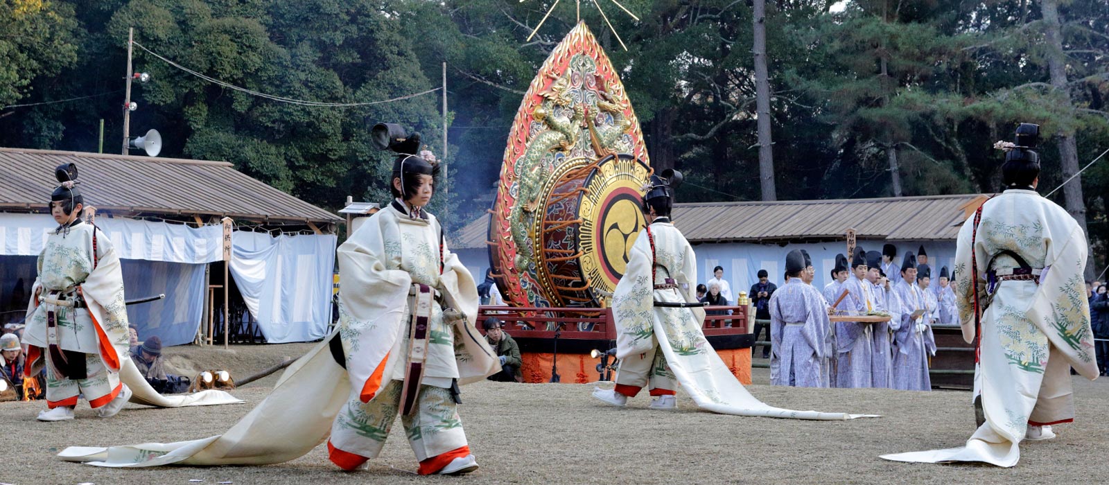 東遊(あずまあそび)：おん祭お旅所祭