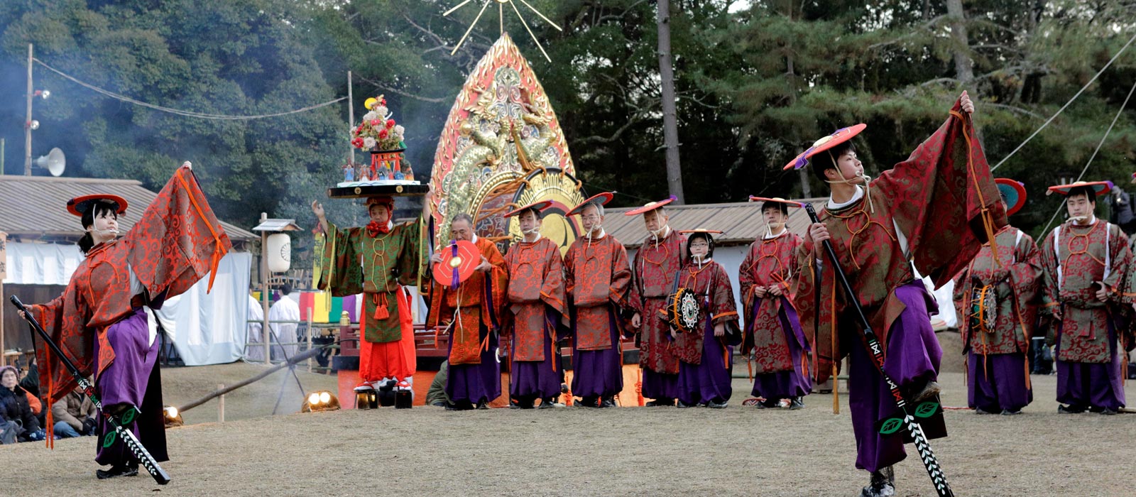 田楽(でんがく)：おん祭お旅所祭