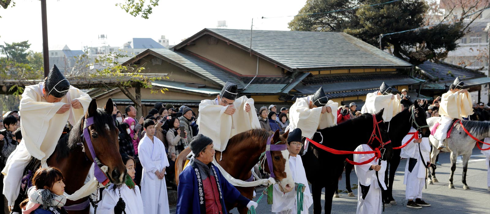 第三番 細男・相撲(せいのお・すもう)：おん祭お渡り式